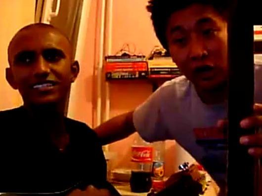 "Eu beu", în interpretare afro-chineză - video