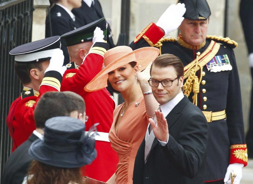 Capete încoronate şi pălării încornorate 18429791