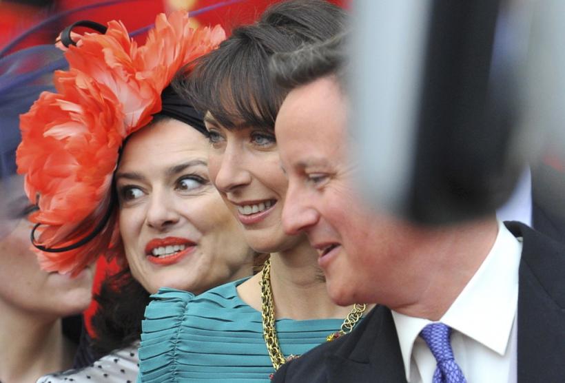 Capete încoronate şi pălării încornorate 18429810