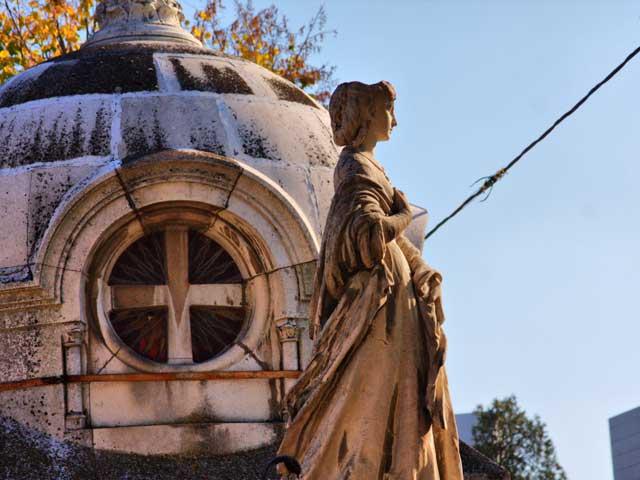 Cimitirul Bellu 18431082