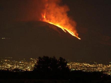 Vulcanul Etna a erupt!