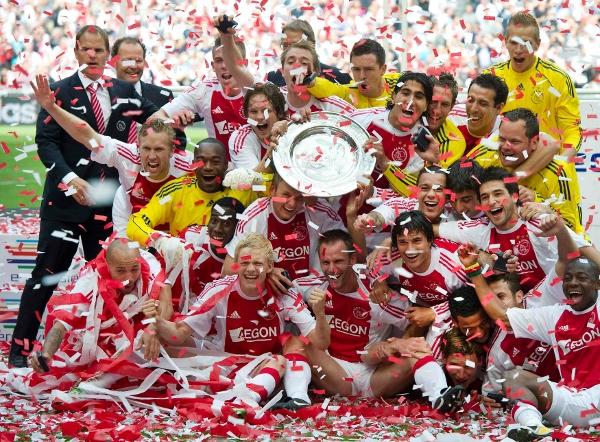 Ajax a câştigat titlul în Olanda după şapte ani! - video.