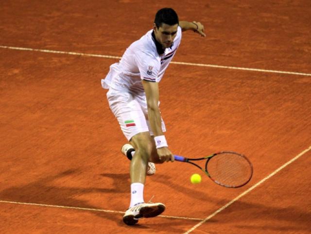 Hănescu s-a calificat în semifinale la Nisa.