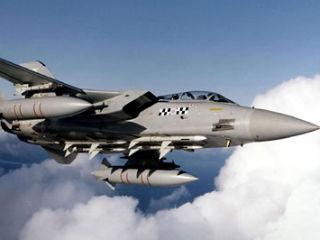 Doi piloţi RAF nu mai pot bombarda Libia pentru că s-au îmbătat.