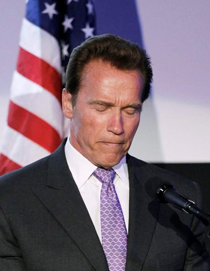 Arnold riscă să râmână fără 200 de milioane de dolari la divorţ.