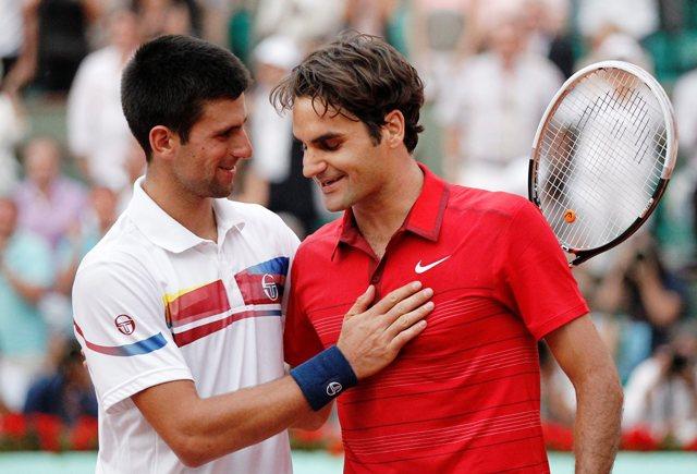 Roland Garros: Federer a pus capăt seriei invincibile a lui Djokovic şi va juca finala cu Nadal!.