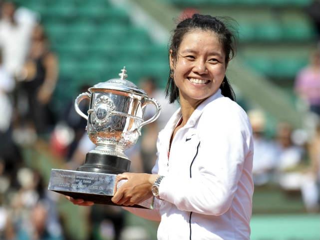 Roland Garros: Chinezoaica Na Li a câştigat turneul feminin.