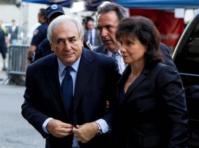 Strauss-Kahn a ajuns la tribunal, unde urmează să înceapă audierile în cazul său.