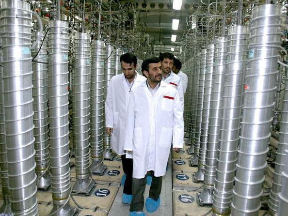 În două luni, Iranul va deţine bomba nucleară!.