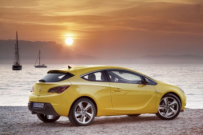 Noul Opel Astra GTC: informaţii şi fotografii oficiale - video. 54333