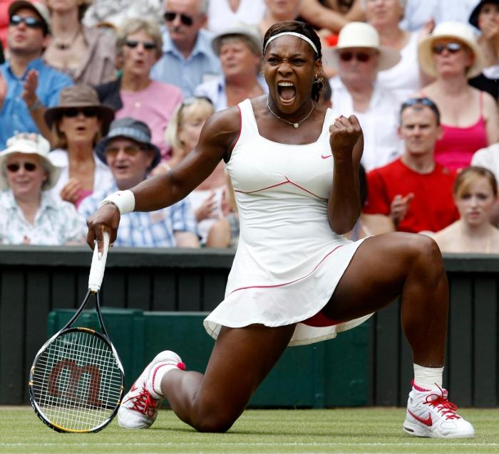 Serena Williams revine în competiţie după o absenţă de un an.