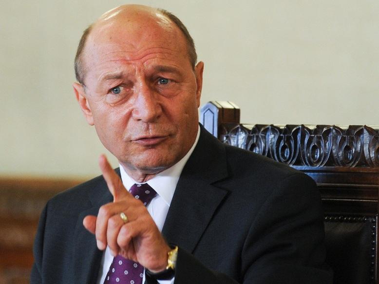Băsescu, invitat la şedinţa de Guvern.