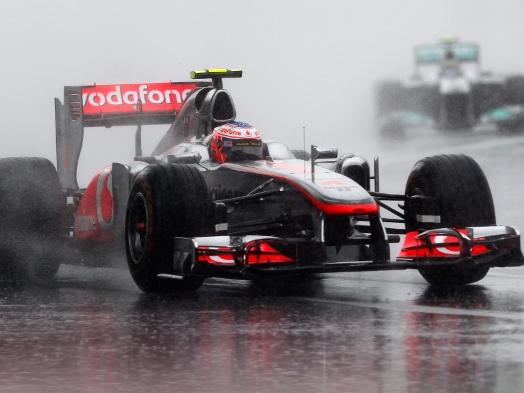 Formula 1: Comisarii au validat victoria lui Button în Canada - video.