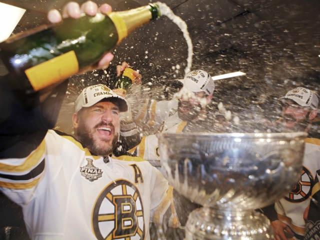 Boston Bruins a câştigat Cupa Stanley.