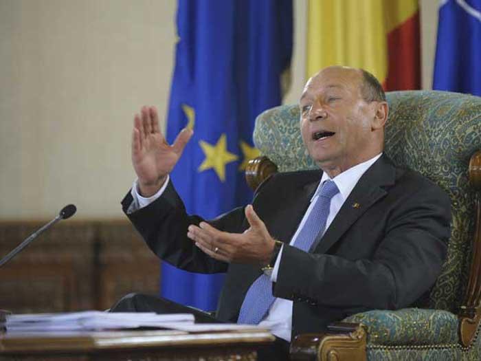 Sistematizarea lui Basescu: comasarea comunelor.