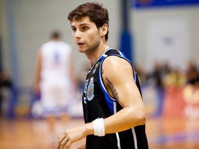 Mihai Paul a semnat cu campioana "U" Mobitelco Cluj.