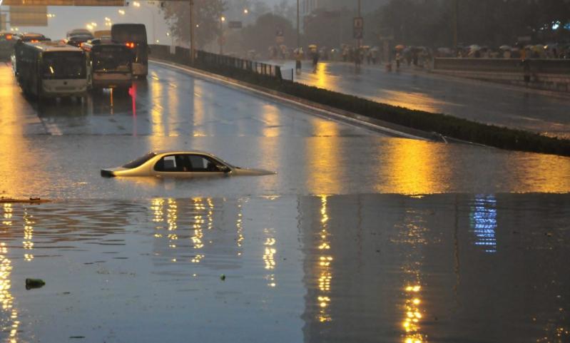 Săptămâna în imagini 18-24 iunie - Inundaţii catastrofale în China