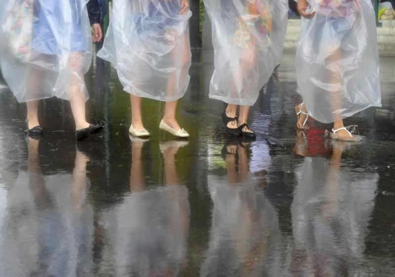 Săptămâna în imagini 18-24 iunie - Inundaţii catastrofale în China 300604