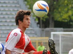 Sampdoria a luat un mijlocaş român de 18 ani