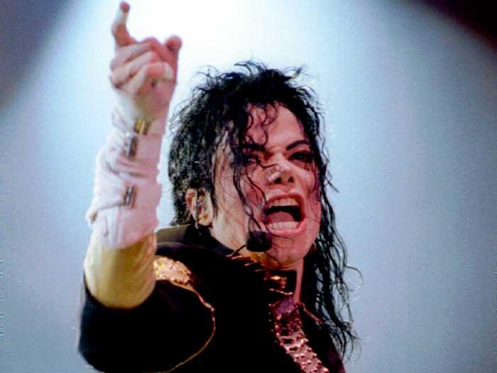 Michael Jackson, din nou în instanţă
