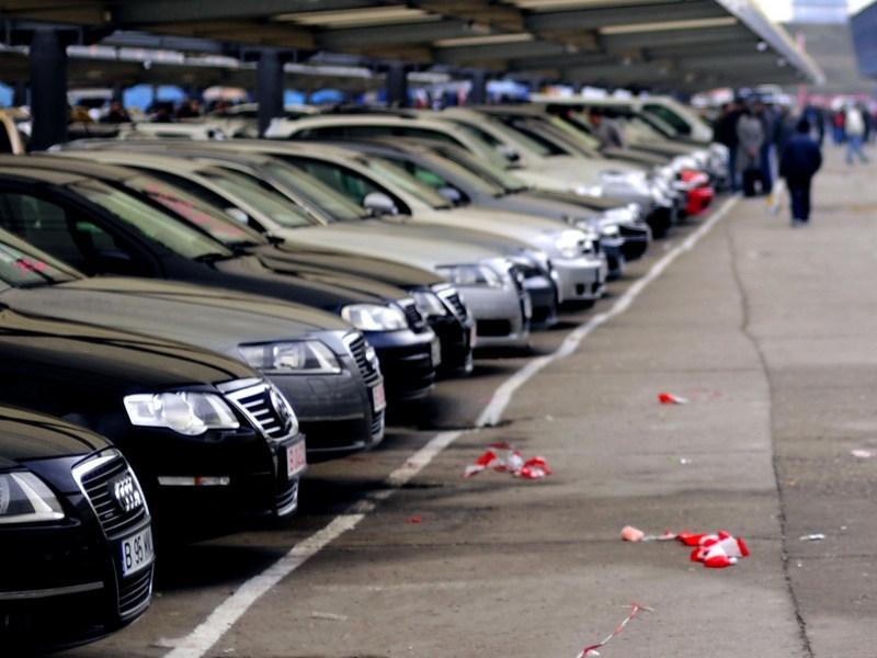Descinderi în Târgul Vitan: Se caută maşini furate şi piese de contrabandă