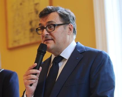 Ambasadorul Franţei denunţă corupţia din România