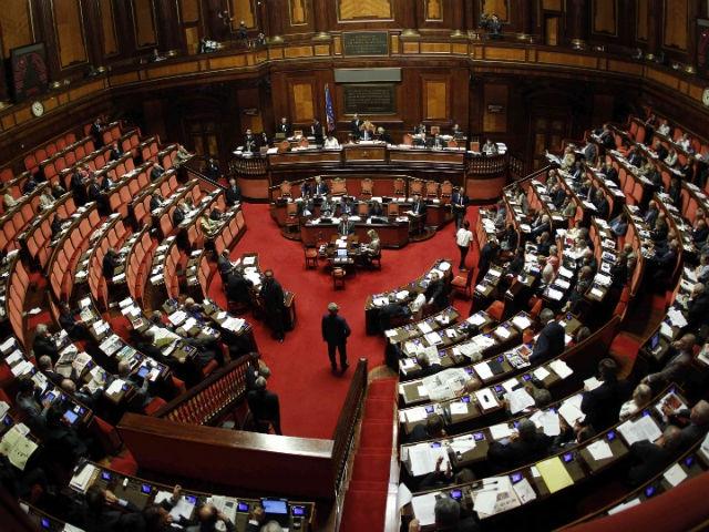 Senatul italian a adoptat cele mai dure măsuri de austeritate din istoria ţării