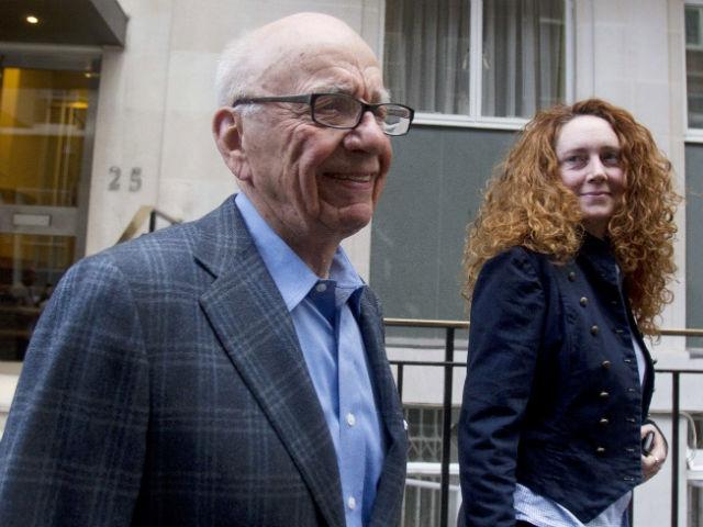 Murdoch îşi cere public scuze după scandalul interceptărilor ilegale