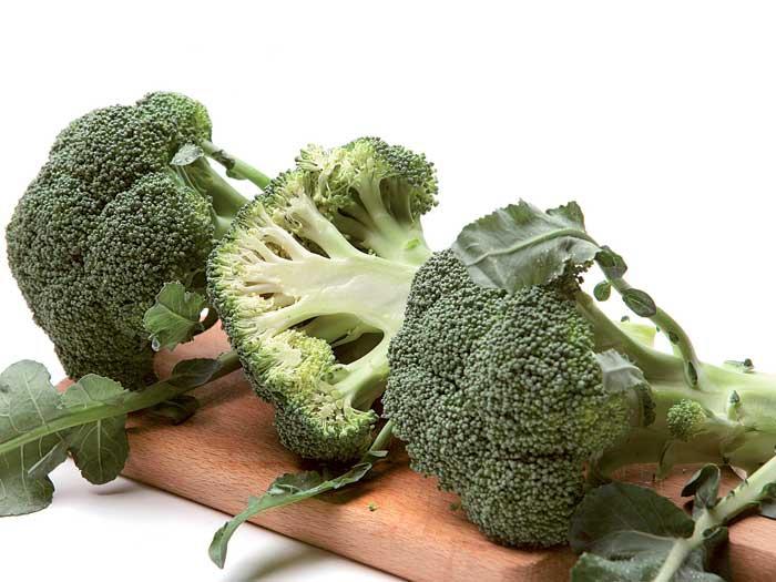 Broccoli ajută la combaterea cancerului