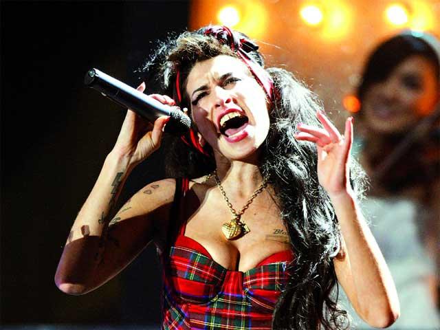 Amy Winehouse: "Eu cânt doar despre lucruri care mi s-au întâmplat... Din fericire, sunt destul de autodistructivă"