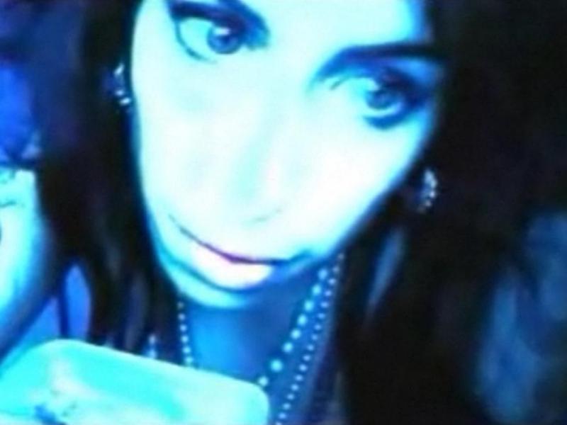 Clip bizar cu Amy Winehouse şi Pete Doherty jucându-se cu pui de şobolani, în topul celor mai vizualizate filme pe BBC