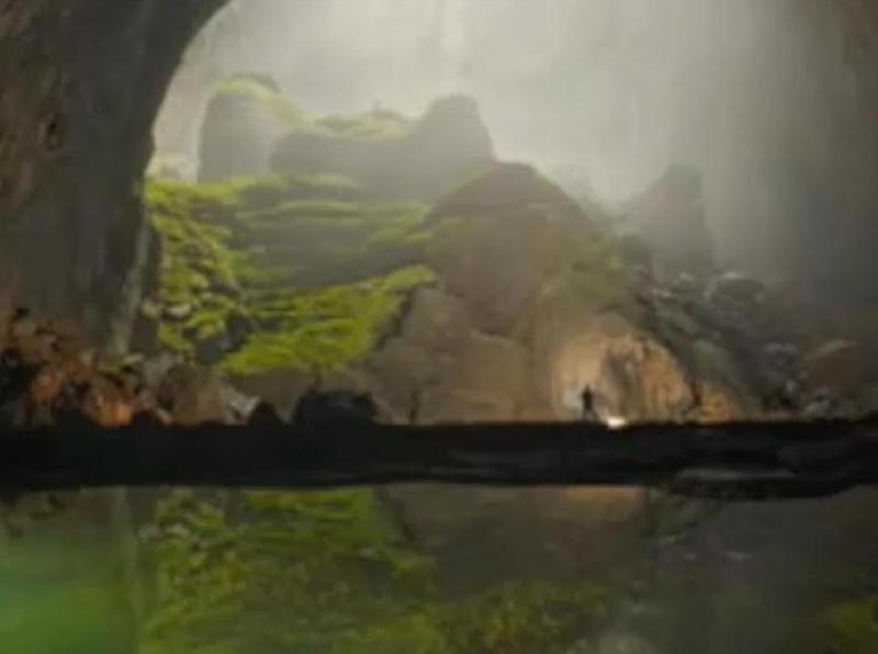 Vezi imagini spectaculoase dintr-o peşteră al cărei capăt n-a fost găsit nici astăzi! (Video)