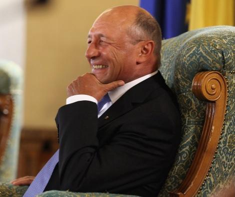 Băsescu: "România începe să devină competitivă. Vom analiza diminuarea taxelor"