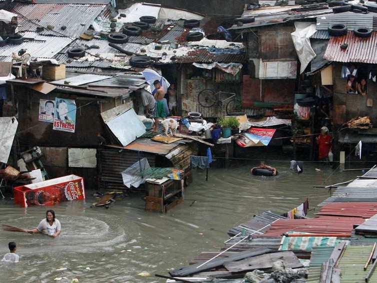 Filipine: Zeci de persoane au murit în urma furtunilor tropicale