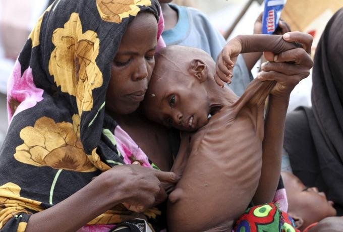 Tragedie somaleză. O mamă a trebuit să aleagă ce copil îşi lasă să moară de foame