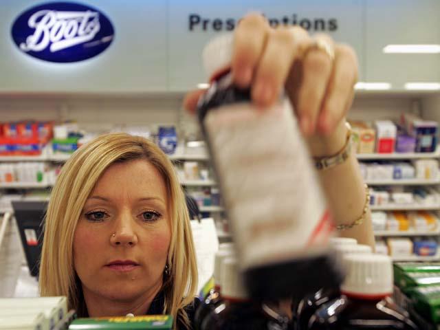 Alertă în farmaciile din Marea Britanie: Mii de tablete dintr-un antipsihotic puternic au fost puse în cutii cu Nurofen
