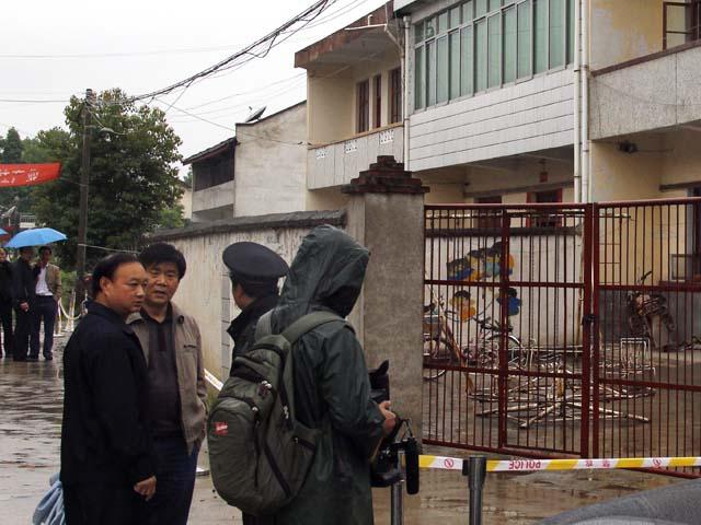 Atacurile în şcolile din China continuă. Opt copii răniţi de cuţitara psihopată din Shanghai