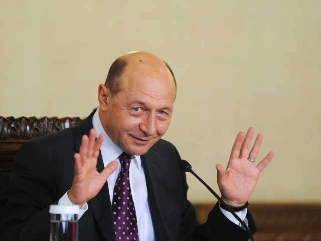 Băsescu îi acuză pe opozanţi ai proiectului Roşia Montană de minciună şi discurs bolşevic (VIDEO)