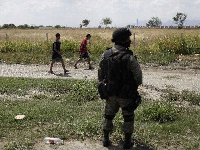 Poliţia mexicană a descoperit un tunel care traversa graniţa cu SUA