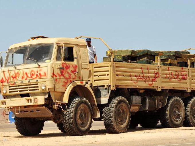 Un convoi libian, la bordul căruia s-ar putea afla Gaddafi, a intrat în Niger