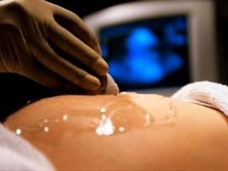 Studiu ştiinţific: bebeluşii resimt durerea încă dinainte de a se naşte