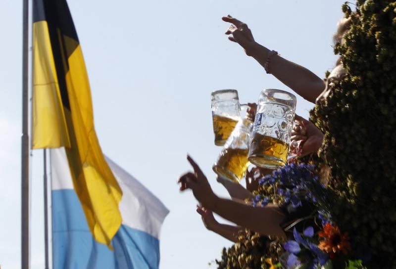 A început tradiţionalul festival al berii, Oktoberfest, de la Munchen 1608533