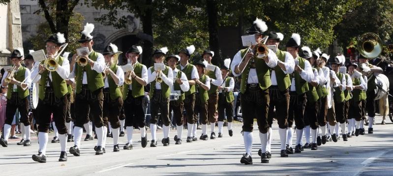 A început tradiţionalul festival al berii, Oktoberfest, de la Munchen 1608537