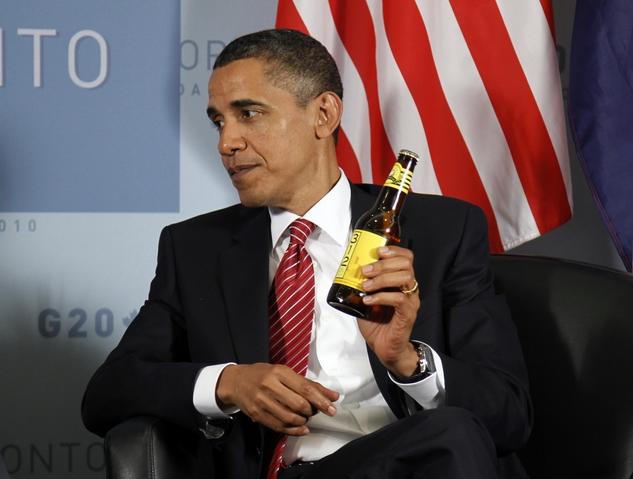 Obama are producţia proprie de bere la Casa Albă. Află cui i-a dat de băut!