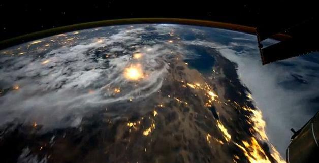Călătorie în spaţiu: Ocolul Pământului în 60 de secunde (VIDEO)