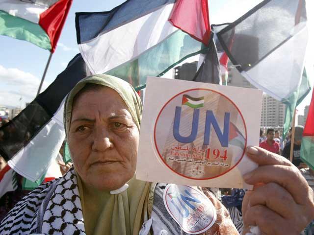 Palestinienii au predat cererea istorică de a fi admişi ca stat cu drepturi depline la ONU