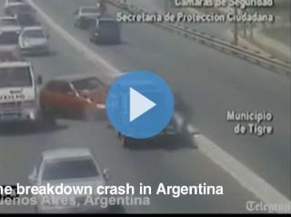 Spectaculos accident pe o autostradă din Argentina (VIDEO)