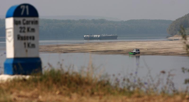 Dunarea la cote minime. Galerie foto 1784552