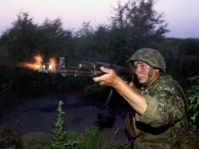 Armata rusă nu mai vrea celebrele arme Kalaşnikov