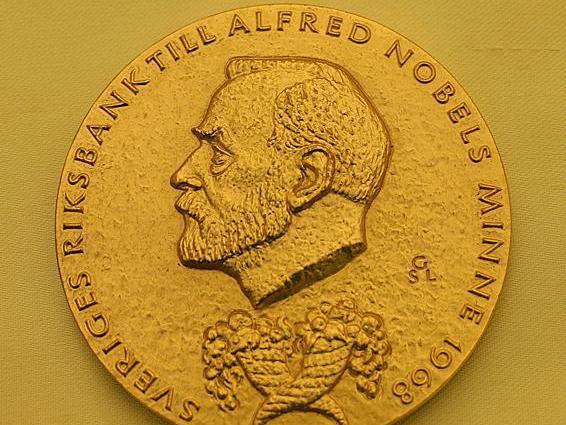 S-au desemnat laureaţii premiului Nobel pentru Medicină. Urmăreşte LIVE ceremonia